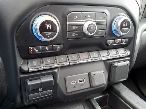 Used 2022 GMC Sierra 3500 Denali image 15