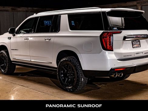 Used 2021 GMC Yukon XL Denali w/ Denali Ultimate Package image 7