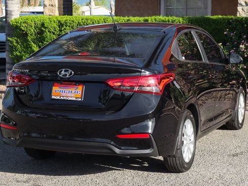 Used 2020 Hyundai Accent SEL image 9