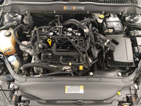 Used 2020 Ford Fusion SE image 30