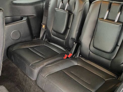 Used 2016 Ford Explorer XLT w/ Equipment Group 202A image 28