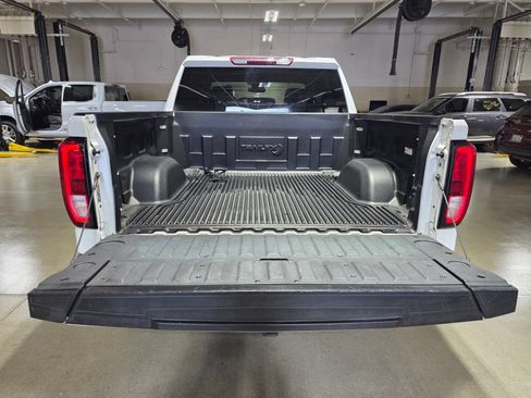 Used 2024 GMC Sierra 1500 SLE RWD image 14
