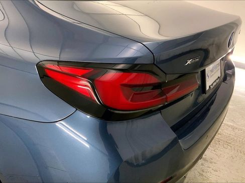 Certified 2023 BMW 530e xDrive w/ Executive Package AWD/4WD image 28