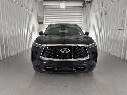 Certified 2026 INFINITI QX60 Luxe w/ Cargo Package FWD image 2
