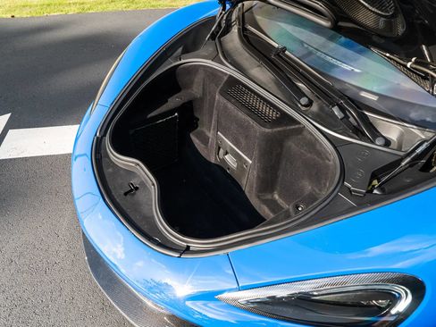 Used 2019 McLaren 600LT RWD image 21