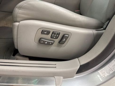 Used 2010 Lexus LS 460 L image 23