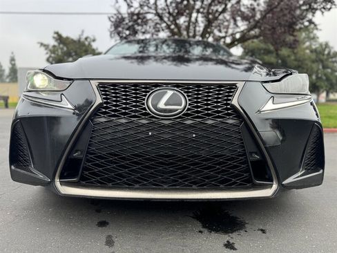 Used 2019 Lexus IS 300 F Sport image 5