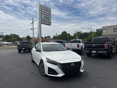 Used 2025 Nissan Altima 2.5 SV