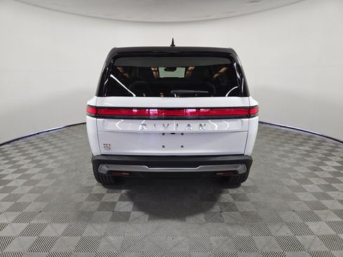 Used 2024 Rivian R1S Adventure AWD/4WD image 4