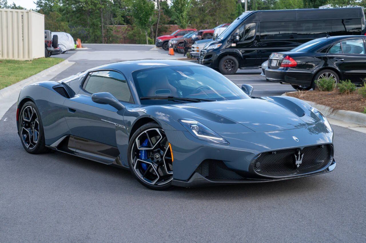 Used 2023 Maserati MC20 Coupe RWD image 3