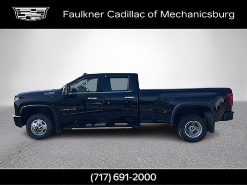 Used 2022 Chevrolet Silverado 3500 High Country w/ Safety Package II image 9