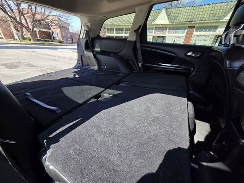 Used 2015 Dodge Journey SXT w/ Flexible Seating Group image 39