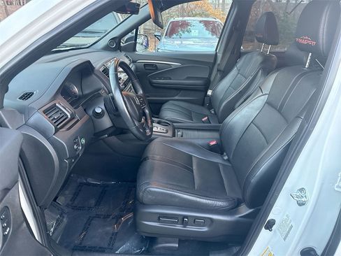 Used 2022 Honda Pilot TrailSport image 12