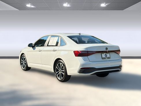 Used 2026 Volkswagen Jetta Sport FWD image 3