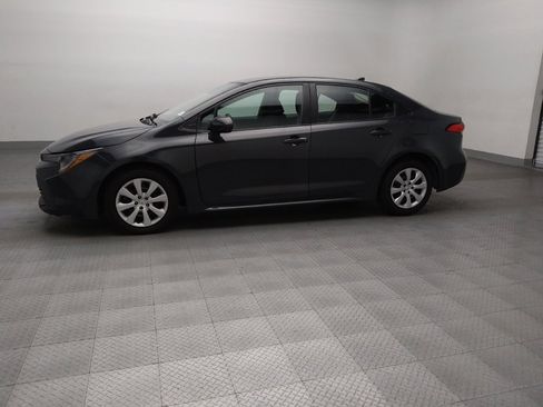 Used 2024 Toyota Corolla LE FWD image 2