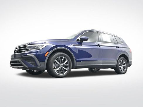 Used 2022 Volkswagen Tiguan SE image 30