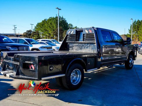 Used 2023 Ford F350 Lariat image 12