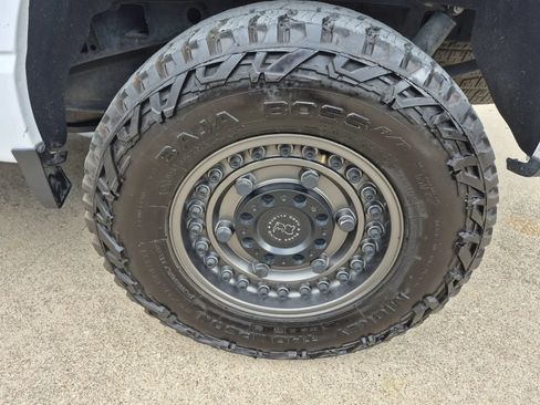 Used 2022 Ford F150 Lariat AWD/4WD image 12