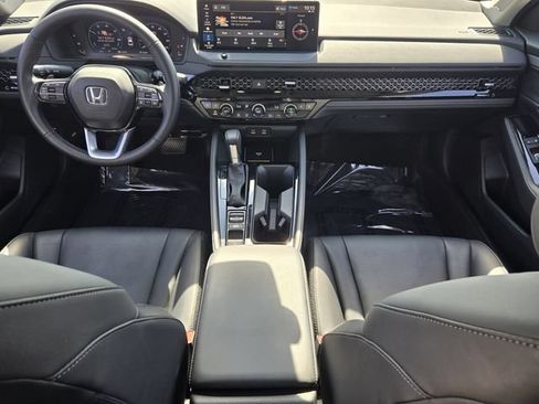 Used 2023 Honda Accord Touring image 13