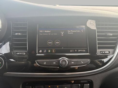 Used 2022 Buick Encore Preferred w/ Safety Package image 18