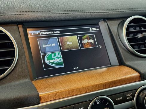 Used 2016 Land Rover LR4 AWD/4WD image 15