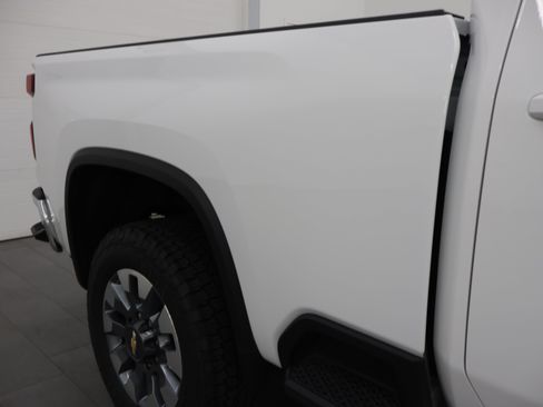 Used 2022 Chevrolet Silverado 2500 LT w/ Convenience Package AWD/4WD image 26
