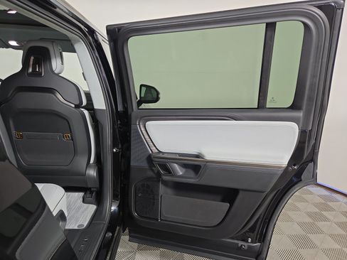 Used 2023 Rivian R1S Launch Edition Quad AWD/4WD image 19