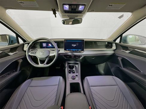 New 2026 Volkswagen Tiguan SE AWD/4WD image 8