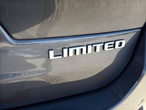 New 2025 Jeep Grand Cherokee L Limited AWD/4WD image 8
