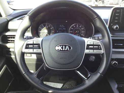 Used 2020 Kia Telluride LX AWD/4WD image 17