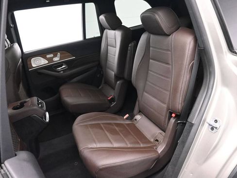 Used 2022 Mercedes-Benz GLS 450 4MATIC image 20
