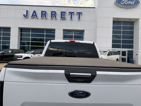 Used 2018 Ford F150 XLT w/ Equipment Group 302A Luxury AWD/4WD image 4