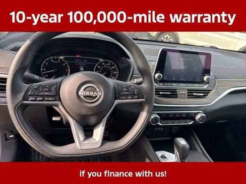 Used 2025 Nissan Altima 2.5 SV FWD image 29