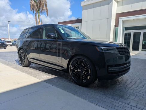New 2026 Land Rover Range Rover Long Wheelbase SE AWD/4WD image 3