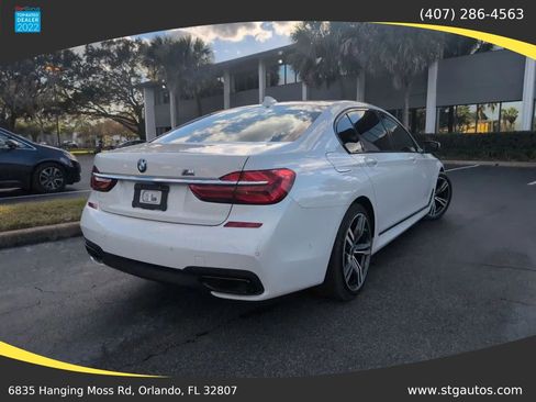 Used 2017 BMW 740i image 5