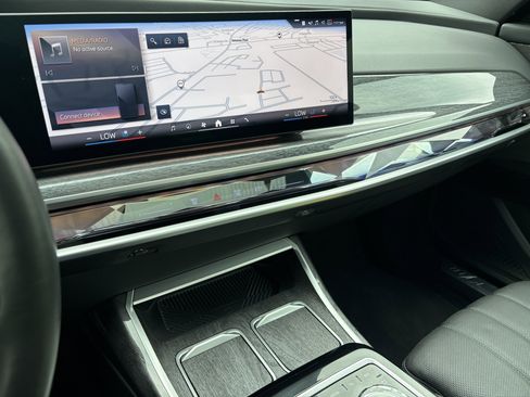Certified 2023 BMW 740i w/ Executive Package RWD image 14