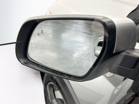 Used 2025 Hyundai Venue SEL FWD image 33