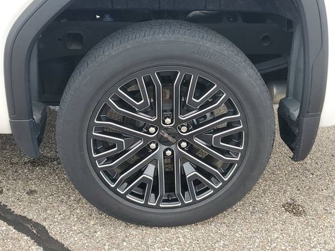 Used 2022 GMC Sierra 1500 Denali Ultimate AWD/4WD image 6