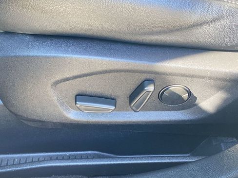 Used 2024 Ford Edge Titanium image 20