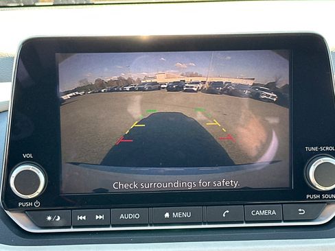 Certified 2023 Nissan Rogue SV image 29