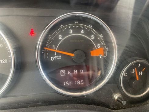 Used 2016 Jeep Compass Latitude image 8