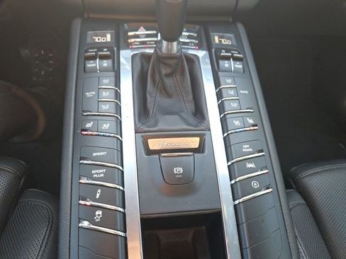 Used 2017 Porsche Macan S image 17