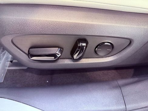 Used 2025 Lexus RX 350 Premium image 20