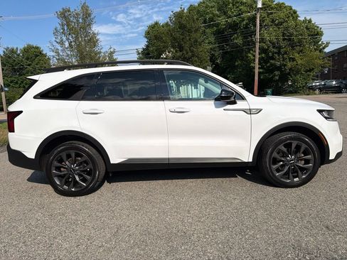 Certified 2022 Kia Sorento X-Line EX AWD/4WD image 8