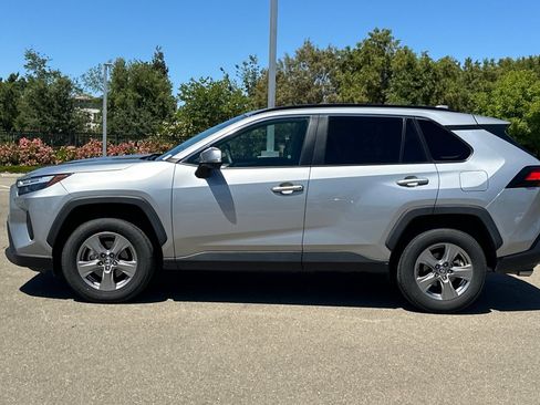 Certified 2025 Toyota RAV4 XLE AWD/4WD image 8
