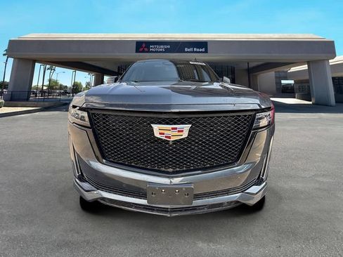 Used 2021 Cadillac Escalade Sport w/ Driver Assist Tech Package AWD/4WD image 2