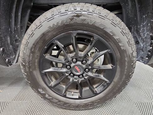 Used 2025 Toyota Tundra SR5 AWD/4WD image 45