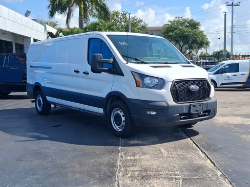 Used 2021 Ford Transit 250 Low Roof RWD image 4