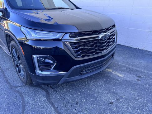 Used 2023 Chevrolet Traverse RS image 6