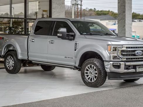 Used 2022 Ford F250 Lariat w/ Lariat Ultimate Package image 4